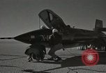 Standbild Erster Motorflug der X-15 California United States USA, 1959, aus Sekunde 35 historischem Filmmaterial Videoclip 65675021369