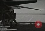 Standbild Erster Motorflug der X-15 California United States USA, 1959, aus Sekunde 61 historischem Filmmaterial Videoclip 65675021369