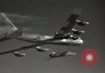 Standbild X-15 erster Motorflug California United States USA, 1959, aus Sekunde 23 historischem Filmmaterial Videoclip 65675021370
