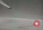 Standbild X-15 erster Motorflug California United States USA, 1959, aus Sekunde 48 historischem Filmmaterial Videoclip 65675021370