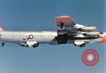Immagine di X-15 Primo volo California United States USA, 1959, secondo 27 filmato di repertorio 65675021399