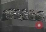 Standbild Moskau Parade feiert 40-jähriges Bestehen der Sowjetunion Moskau Russland Sowjetunion, 1957, aus Sekunde 7 historischem Filmmaterial Videoclip 65675021410