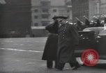 Standbild Moskau Parade feiert 40-jähriges Bestehen der Sowjetunion Moskau Russland Sowjetunion, 1957, aus Sekunde 13 historischem Filmmaterial Videoclip 65675021410