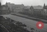 Standbild Moskau Parade feiert 40-jähriges Bestehen der Sowjetunion Moskau Russland Sowjetunion, 1957, aus Sekunde 17 historischem Filmmaterial Videoclip 65675021410