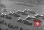 Standbild Moskau Parade feiert 40-jähriges Bestehen der Sowjetunion Moskau Russland Sowjetunion, 1957, aus Sekunde 42 historischem Filmmaterial Videoclip 65675021410