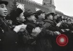 Standbild Moskau Parade feiert 40-jähriges Bestehen der Sowjetunion Moskau Russland Sowjetunion, 1957, aus Sekunde 54 historischem Filmmaterial Videoclip 65675021410