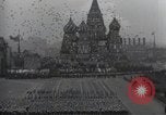 Standbild Moskau Parade feiert 40-jähriges Bestehen der Sowjetunion Moskau Russland Sowjetunion, 1957, aus Sekunde 56 historischem Filmmaterial Videoclip 65675021410