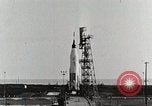 Standbild Atlas 130D Rakete Cape Canaveral Florida USA, 1963, aus Sekunde 5 historischem Filmmaterial Videoclip 65675021467