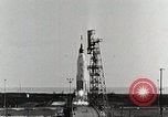 Standbild Atlas 130D Rakete Cape Canaveral Florida USA, 1963, aus Sekunde 7 historischem Filmmaterial Videoclip 65675021467