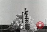 Standbild Atlas 130D Rakete Cape Canaveral Florida USA, 1963, aus Sekunde 9 historischem Filmmaterial Videoclip 65675021467