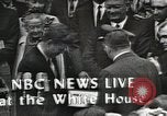 Standbild Weiße Haus Preisverleihung United States USA, 1963, aus Sekunde 7 historischem Filmmaterial Videoclip 65675021469