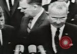 Standbild Weiße Haus Preisverleihung United States USA, 1963, aus Sekunde 18 historischem Filmmaterial Videoclip 65675021469