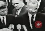 Standbild Weiße Haus Preisverleihung United States USA, 1963, aus Sekunde 20 historischem Filmmaterial Videoclip 65675021469