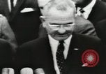 Standbild Weiße Haus Preisverleihung United States USA, 1963, aus Sekunde 28 historischem Filmmaterial Videoclip 65675021469