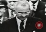 Standbild Weiße Haus Preisverleihung United States USA, 1963, aus Sekunde 30 historischem Filmmaterial Videoclip 65675021469