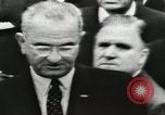 Standbild Weiße Haus Preisverleihung United States USA, 1963, aus Sekunde 36 historischem Filmmaterial Videoclip 65675021469