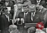 Standbild Weiße Haus Preisverleihung United States USA, 1963, aus Sekunde 59 historischem Filmmaterial Videoclip 65675021469