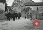 Standbild 4 Infanterie Romney Frankreich, 1918, aus Sekunde 28 historischem Filmmaterial Videoclip 65675021483