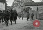 Standbild 4 Infanterie Romney Frankreich, 1918, aus Sekunde 40 historischem Filmmaterial Videoclip 65675021483