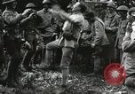 Immagine di 9 Mitragliatrice battaglione Francia, 1918, secondo 46 filmato di repertorio 65675021485