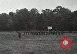Standbild 26 Division Truppen Frankreich, 1918, aus Sekunde 3 historischem Filmmaterial Videoclip 65675021493