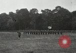 Standbild 26 Division Truppen Frankreich, 1918, aus Sekunde 15 historischem Filmmaterial Videoclip 65675021493