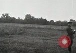 Standbild 26 Division Truppen Frankreich, 1918, aus Sekunde 31 historischem Filmmaterial Videoclip 65675021493