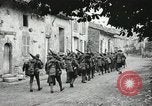 Standbild 5 Marine Regiment Frankreich, 1918, aus Sekunde 37 historischem Filmmaterial Videoclip 65675021494