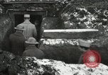 Immagine di Trapano a baionetta Francia, 1918, secondo 16 filmato di repertorio 65675021499