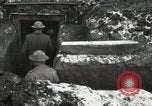 Immagine di Trapano a baionetta Francia, 1918, secondo 24 filmato di repertorio 65675021499