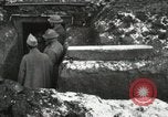 Immagine di Trapano a baionetta Francia, 1918, secondo 28 filmato di repertorio 65675021499