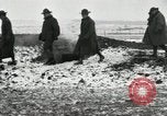 Immagine di Trapano a baionetta Francia, 1918, secondo 43 filmato di repertorio 65675021499