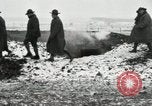 Immagine di Trapano a baionetta Francia, 1918, secondo 44 filmato di repertorio 65675021499