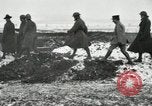 Immagine di Trapano a baionetta Francia, 1918, secondo 54 filmato di repertorio 65675021499