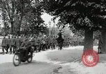 Standbild 9 und 23 Infanterie Regiment Frankreich, 1918, aus Sekunde 61 historischem Filmmaterial Videoclip 65675021507