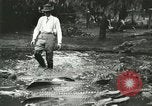 Standbild Alligator Farm Washington DC USA, 1916, aus Sekunde 60 historischem Filmmaterial Videoclip 65675021536