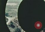 Standbild Junge Kinder lernen fahren Nassau County New York USA, 1974, aus Sekunde 44 historischem Filmmaterial Videoclip 65675021547
