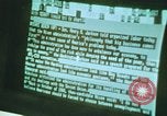 Standbild Die Verwendung von frühen Computern in der Zeitungsproduktion Detroit Michigan USA, 1974, aus Sekunde 58 historischem Filmmaterial Videoclip 65675021551