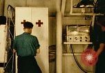 Standbild USS Yorktown Angriffe Marcus Insel Pazifik, 1943, aus Sekunde 32 historischem Filmmaterial Videoclip 65675021557
