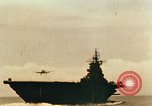 Standbild USS Yorktown Piloten zurück von Marcus Insel Bombardierung Pacific Theater, 1943, aus Sekunde 5 historischem Filmmaterial Videoclip 65675021558