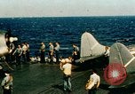 Standbild USS Yorktown Piloten zurück von Marcus Insel Bombardierung Pacific Theater, 1943, aus Sekunde 27 historischem Filmmaterial Videoclip 65675021558
