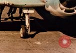 Standbild USS Yorktown Piloten zurück von Marcus Insel Bombardierung Pacific Theater, 1943, aus Sekunde 61 historischem Filmmaterial Videoclip 65675021558
