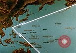 Standbild USS Yorktown CV-10 Schlacht von Kwajalein Zweiten Weltkrieg Kwajalein Insel Inseln Marshall, 1944, aus Sekunde 18 historischem Filmmaterial Videoclip 65675021559