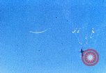 Standbild USS Yorktown CV-10 Schlacht von Kwajalein Zweiten Weltkrieg Kwajalein Insel Inseln Marshall, 1944, aus Sekunde 42 historischem Filmmaterial Videoclip 65675021559