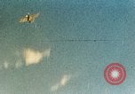 Standbild USS Yorktown CV-10 Schlacht von Kwajalein Zweiten Weltkrieg Kwajalein Insel Inseln Marshall, 1944, aus Sekunde 61 historischem Filmmaterial Videoclip 65675021559