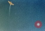 Standbild USS Yorktown CV-10 Schlacht von Kwajalein Zweiten Weltkrieg Kwajalein Insel Inseln Marshall, 1944, aus Sekunde 62 historischem Filmmaterial Videoclip 65675021559