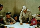 Immagine di USS Yorktown con task group 581 seconda guerra mondiale Truk Isole Caroline, 1944, secondo 6 filmato di repertorio 65675021560