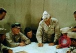 Immagine di USS Yorktown con task group 581 seconda guerra mondiale Truk Isole Caroline, 1944, secondo 7 filmato di repertorio 65675021560