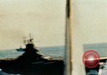 Immagine di USS Yorktown con task group 581 seconda guerra mondiale Truk Isole Caroline, 1944, secondo 40 filmato di repertorio 65675021560