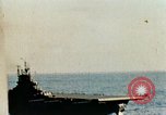 Immagine di USS Yorktown con task group 581 seconda guerra mondiale Truk Isole Caroline, 1944, secondo 45 filmato di repertorio 65675021560